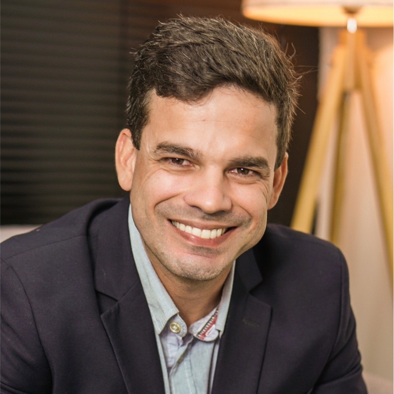 Dr. Hugo Oliveira